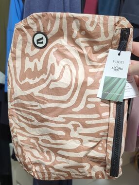 Vuori Aloha Mid Pouch